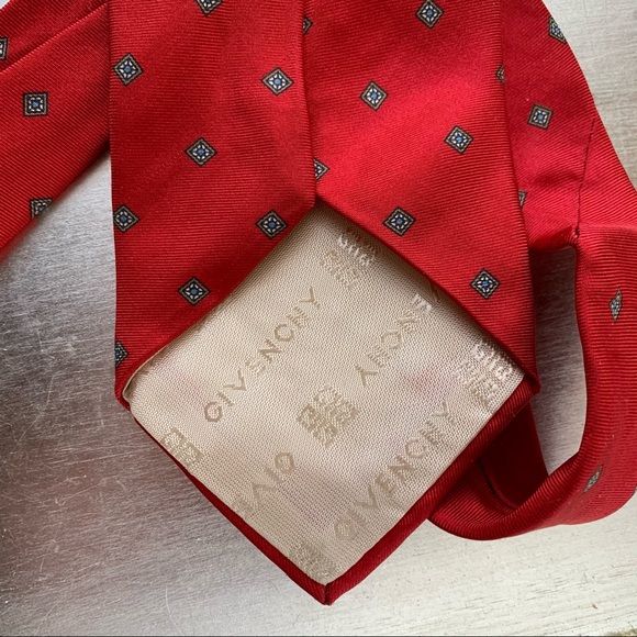 vintage GIVENCHY tie 100% Silk - Picture 2 of 6